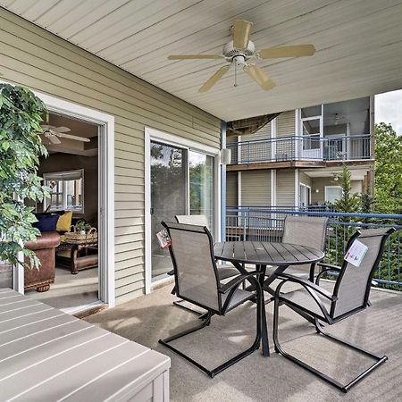 Waterfront Lake Ozark Condo With Deck And Pools Εξωτερικό φωτογραφία