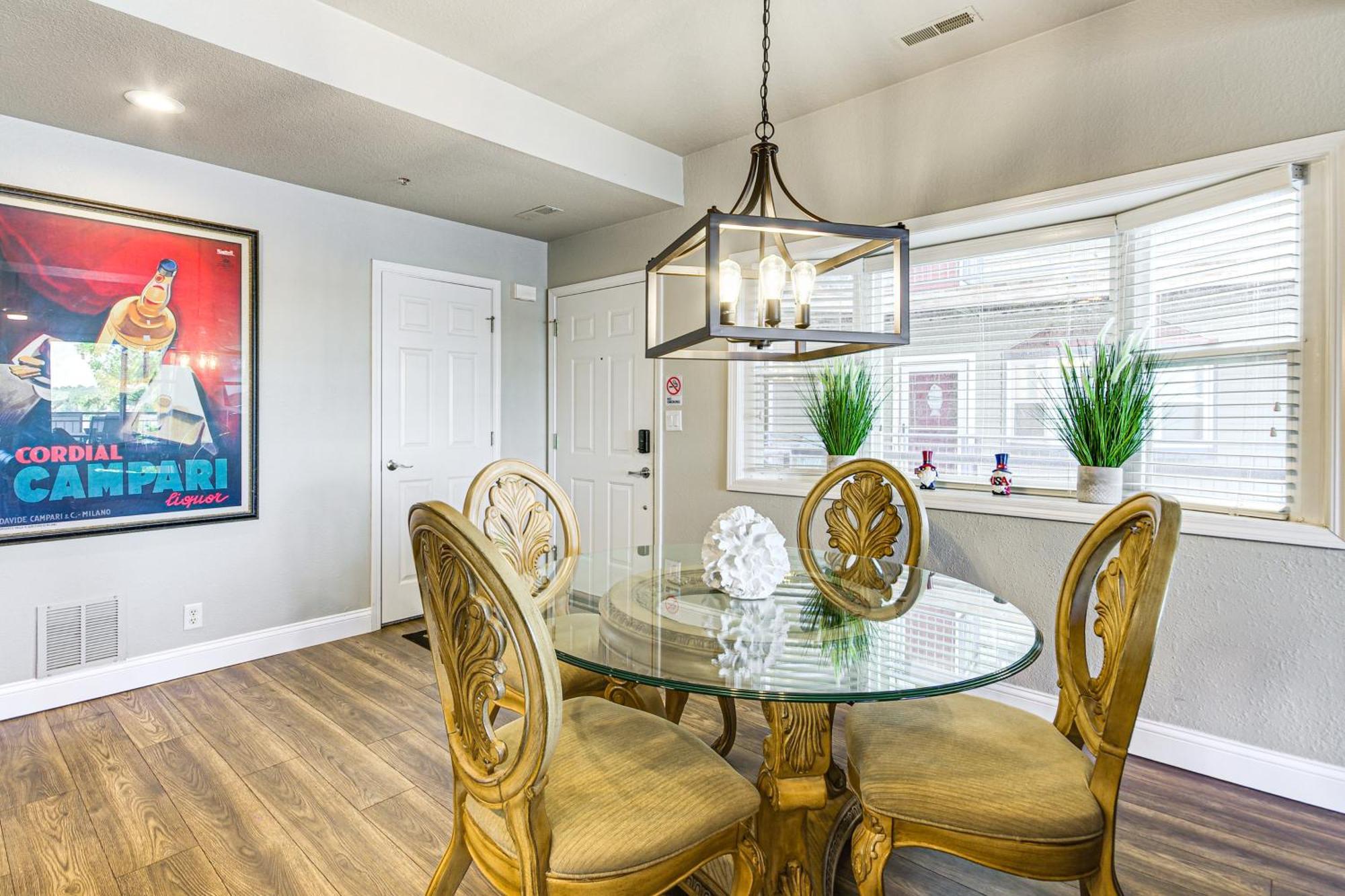 Waterfront Lake Ozark Condo With Deck And Pools Εξωτερικό φωτογραφία