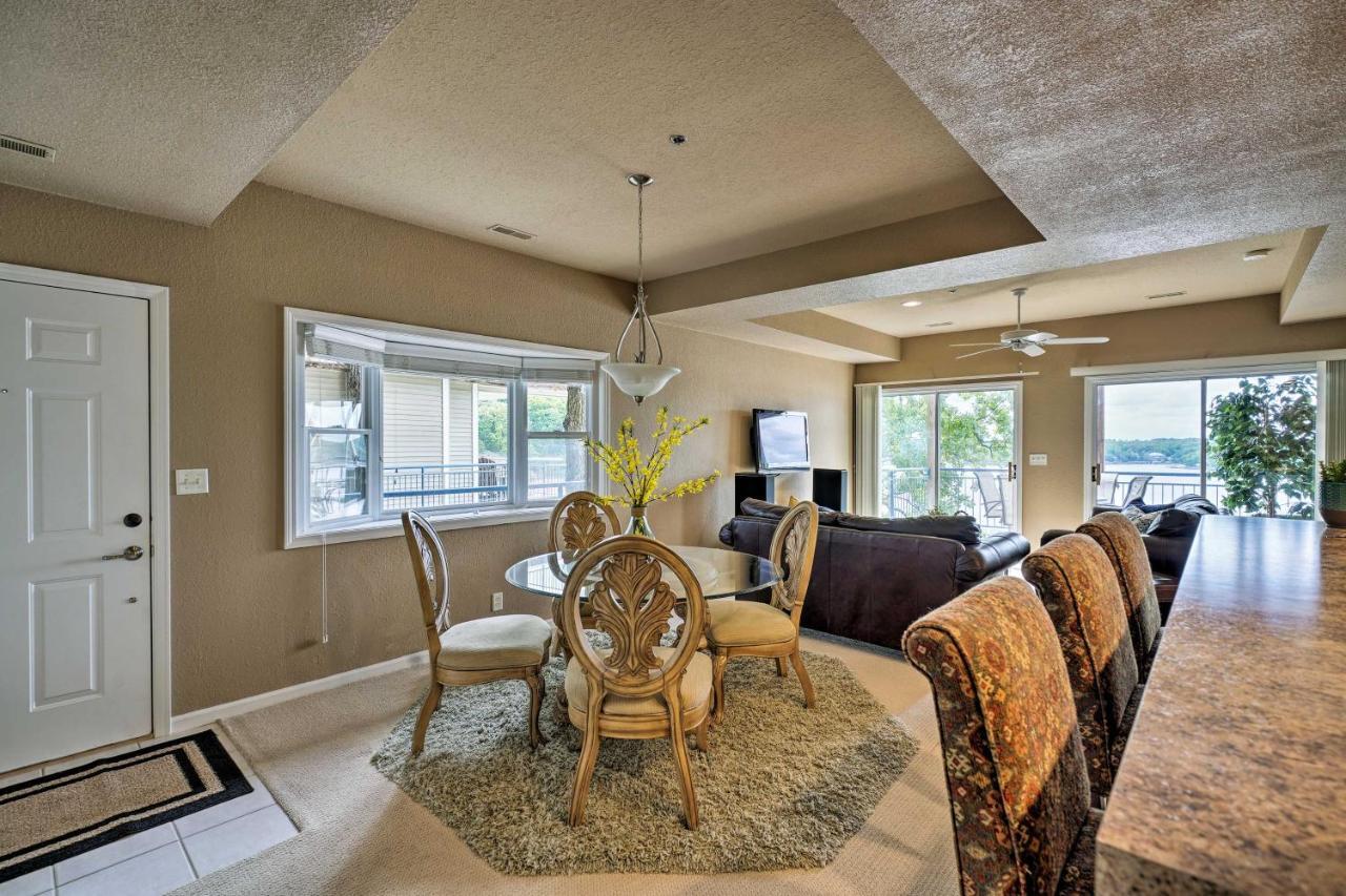 Waterfront Lake Ozark Condo With Deck And Pools Εξωτερικό φωτογραφία
