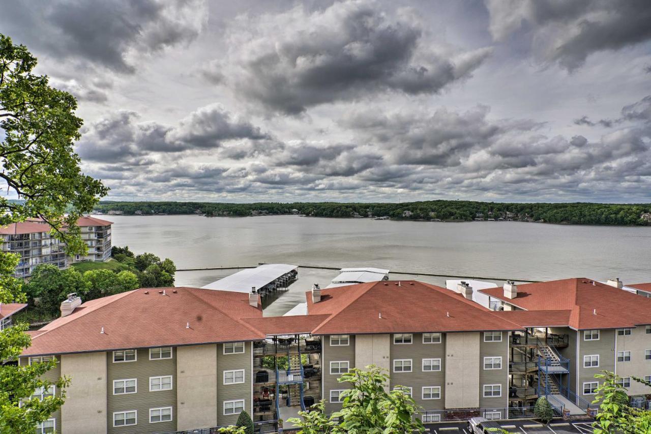 Waterfront Lake Ozark Condo With Deck And Pools Εξωτερικό φωτογραφία